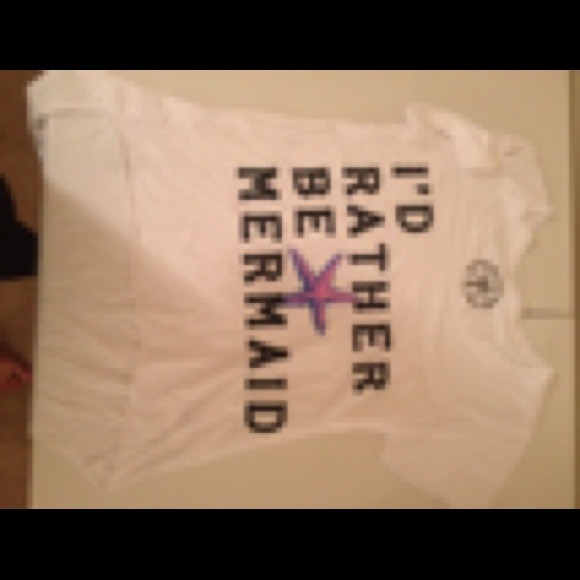 tee shirt