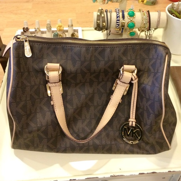 Michael Kors Grayson Large Logo Satchel