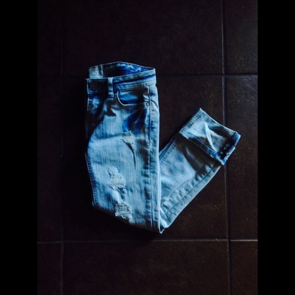 Dark/Light Blue Acid Washed Distressed  Capris - Picture 1 of 3