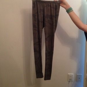 Urban Outfitters camo leggings!