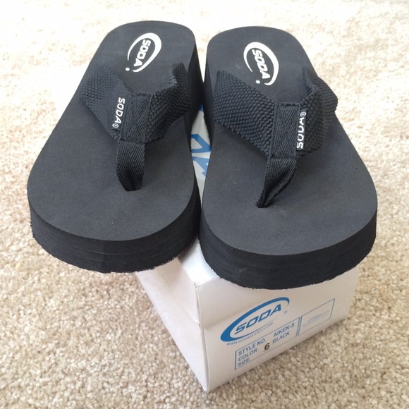 Soda AIKEN - S Low Platform Thong Beach Flip Flop Sandals, Womens size 7 | eBay