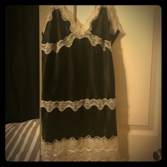Victoria's Secret black silk lace lingerie nighty