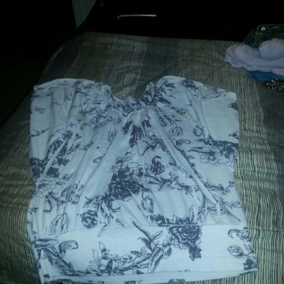 Blue and white floral top