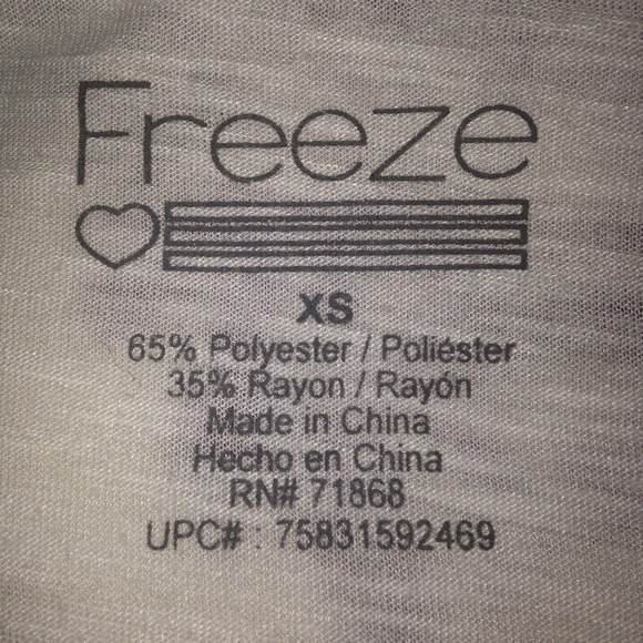 "Live Free" Crop Top - Picture 3 of 4