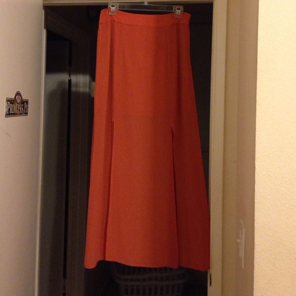 Orange long skirt 🔶 - Picture 2 of 4