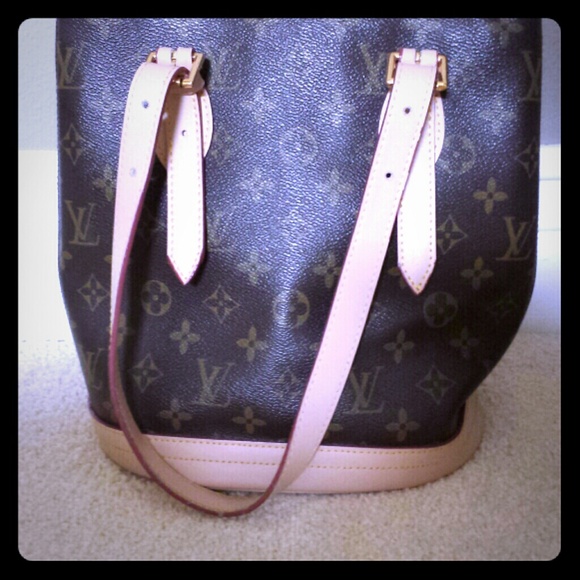 Vintage Collection Louis Vuitton "bucket" purse - Picture 1 of 3