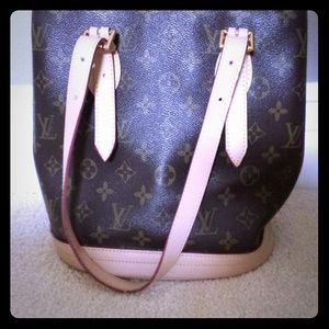 Vintage Collection Louis Vuitton "bucket" purse