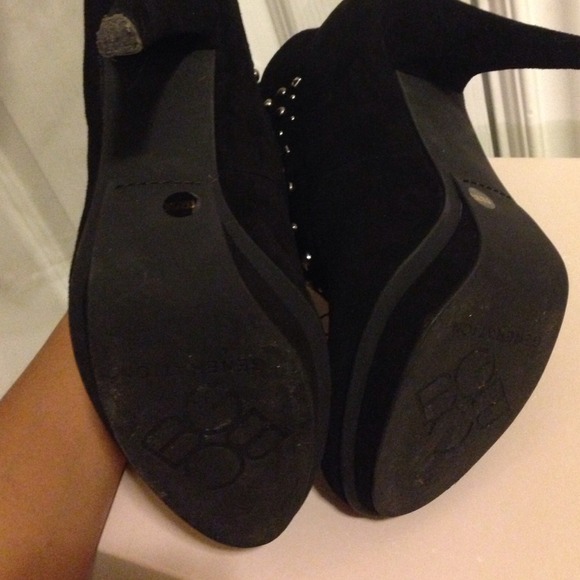 BCBGeneration Women's Mod Ankle Boot - 6.5 - Picture 3 of 4