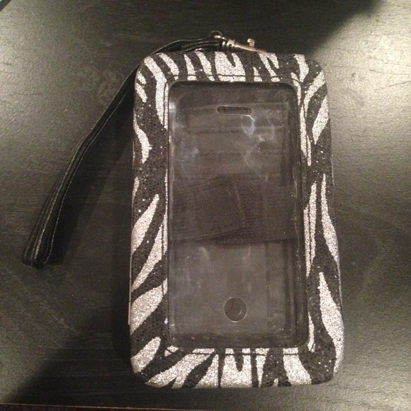 🎀Zebra Print Smartphone Wristlet/ Wallet