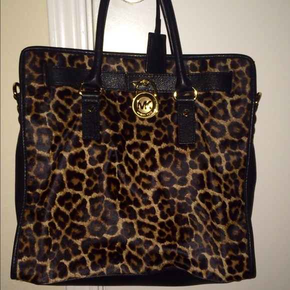 🎁Reserved🎁Micheal Kors Large Hamilton