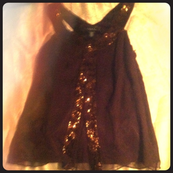 Cute brown top