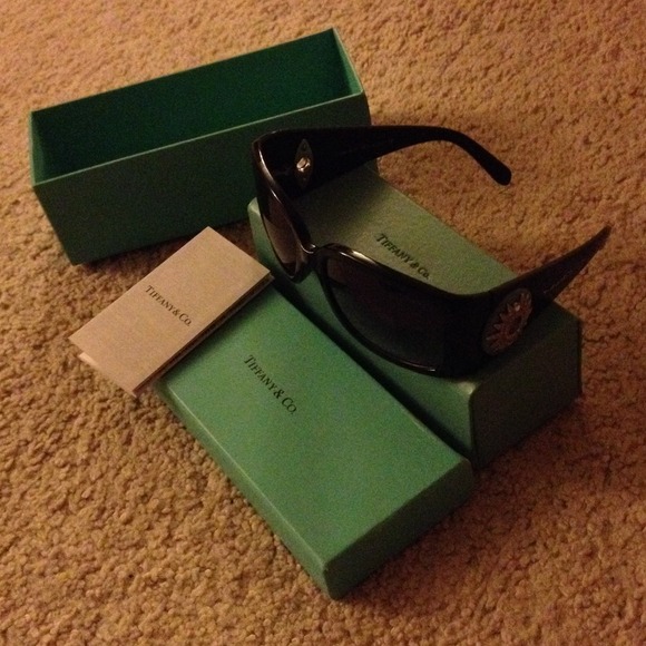 Brand new Tiffany & Co sunnies