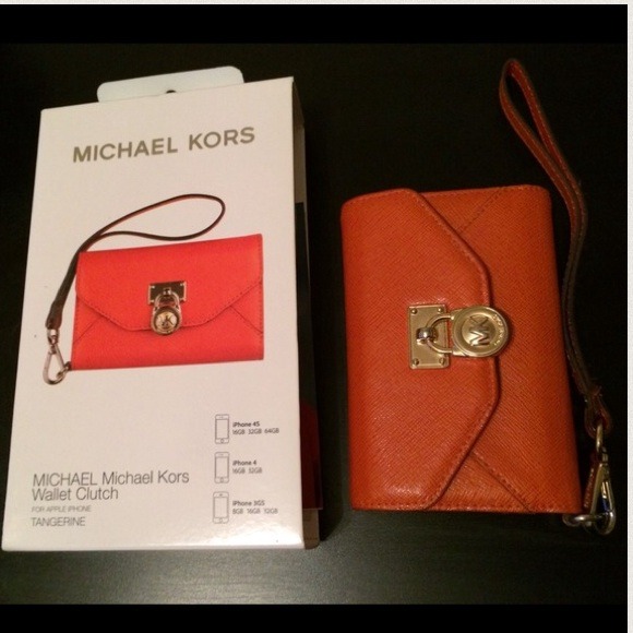 ❗️Reduced❗️Michael Kors iPhone 4/4S Wallet Clutch!