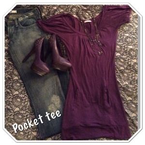 Adorable pocket tee sz S