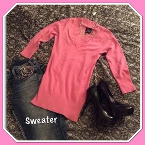 Cute pink 3/4 sleeve sweater