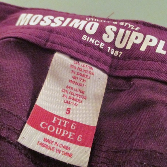 Mossimo Supply Co. Jeans - Maroon skinny jeans Mossimo Supply Co. Jeans - Maroon skinny jeans