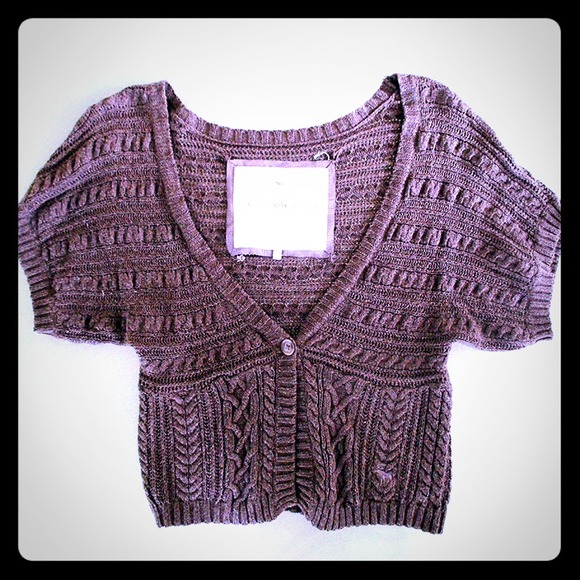 Abercrombie & Fitch Sweaters - Cropped knit cardigan Abercrombie & Fitch Sweaters - Cropped knit cardigan