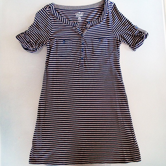 Old Navy Dresses & Skirts - Stripe quarter sleeve dress Old Navy Dresses & Skirts - Stripe quarter sleeve dress