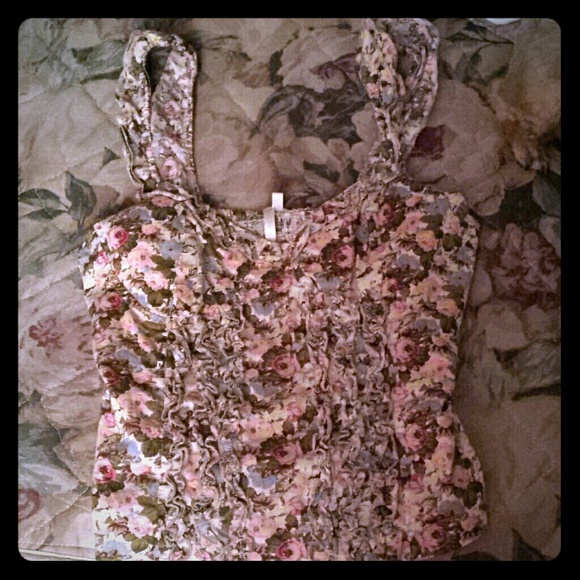 Floral tank