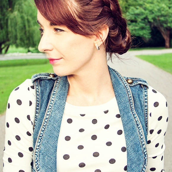 Tops - Polka dot boat neck shirt Tops - Polka dot boat neck shirt