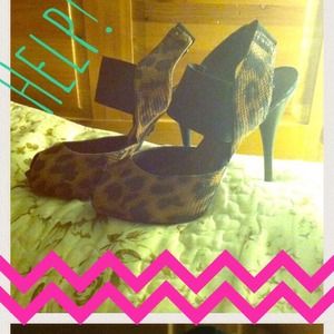 Trying to find these! Please help! 😊