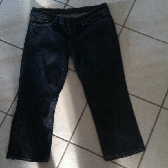 FLASH SALE !!! Sz 32 citizens of humanity capris