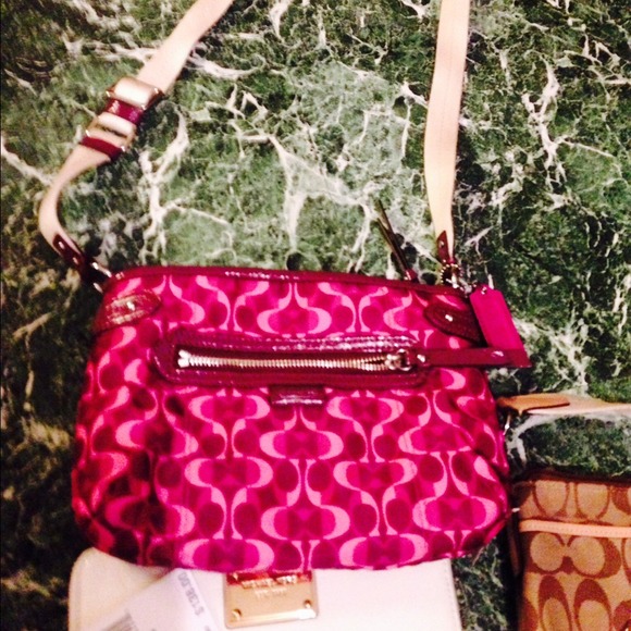 Coach split C print multiberry swingpack purse