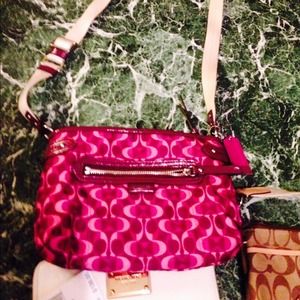 Coach split C print multiberry swingpack purse