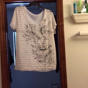 Black/white print top