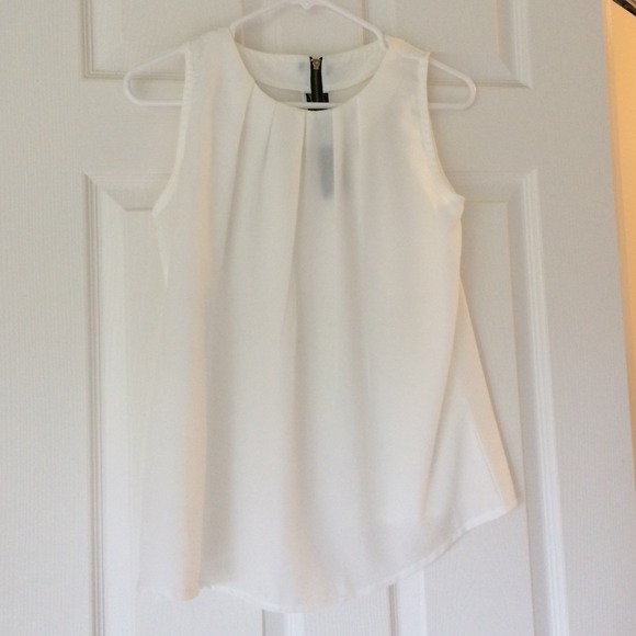SOLD White sleeveless top
