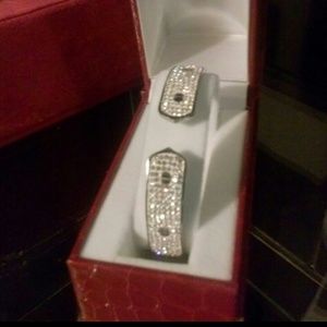 Zirconia Crystal love bracelet