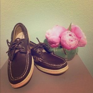 New, unworn, dark brown Sperry Top-Siders
