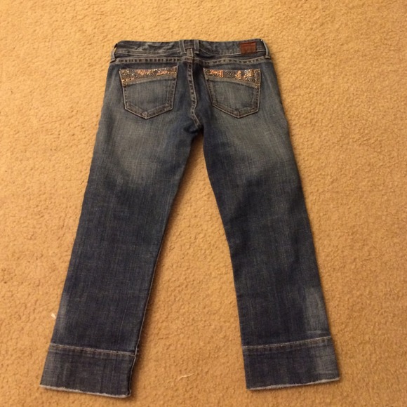 Express capris