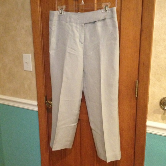 ⭐ANN TAYLOR⭐ gray linen capris