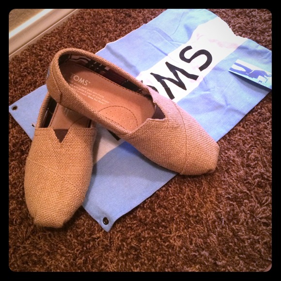 Burlap toms