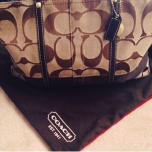 ♦️SOLD♦️Coach Tote Bag
