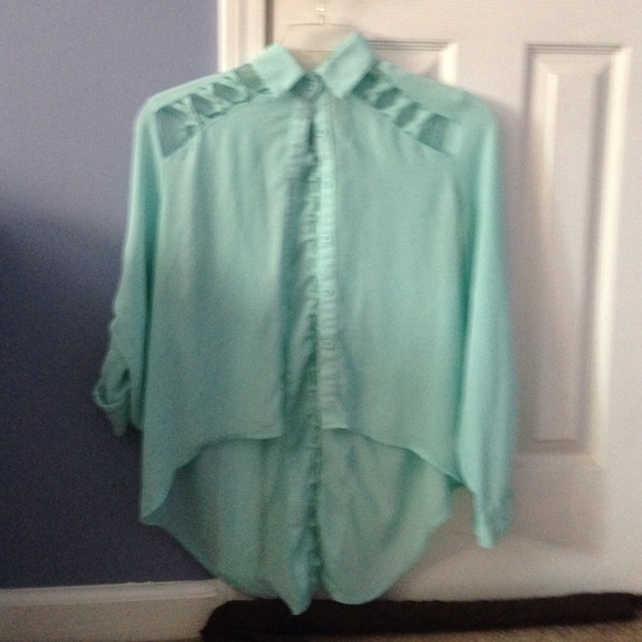 36point5 (100% Polyester) Light Blue Top