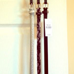 😄Sold on Vinted😄Three Wet Seal skinny belts Sz M