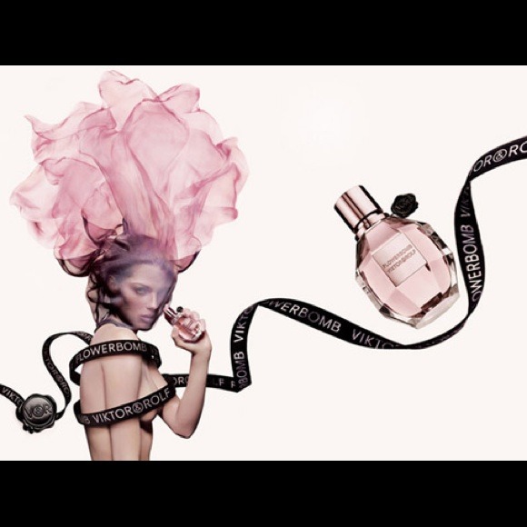 RESERVED @mommycat05 New Viktor & Rolf Flowerbomb