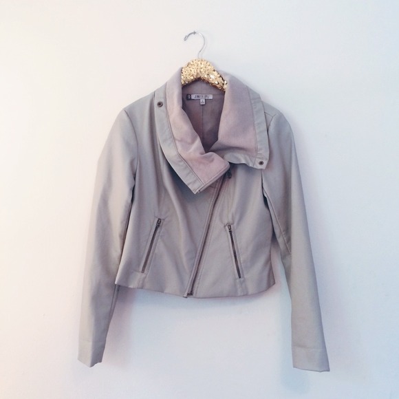 Jennifer Lopez jacket