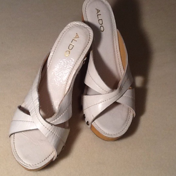 💥Gifted💥ALDO White Mule Sandals... - Picture 3 of 4