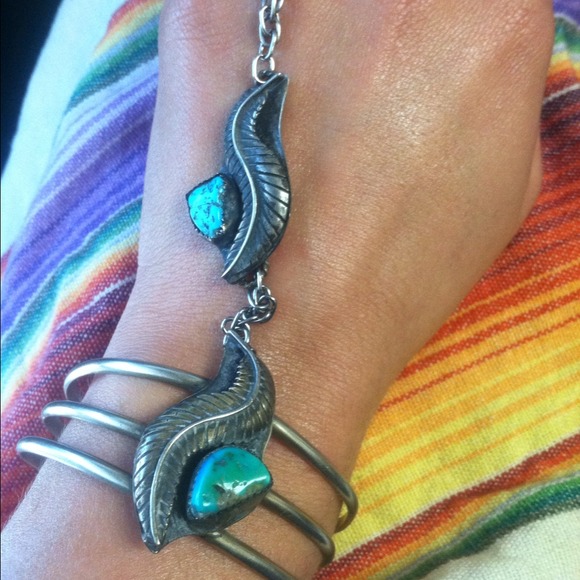 *SOLD*🌵Bohemian Silver & Turquoise Slave Bracelet - Picture 3 of 4