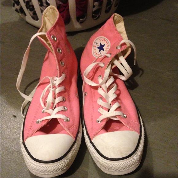 Pink high top converse