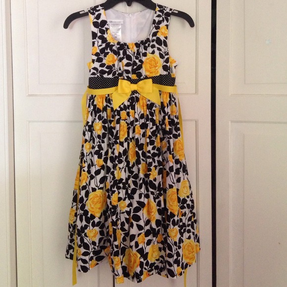 🎉sold💥Girls dress size 6x