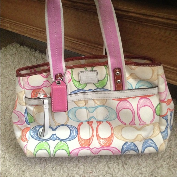 Coach - Picture 2 of 3