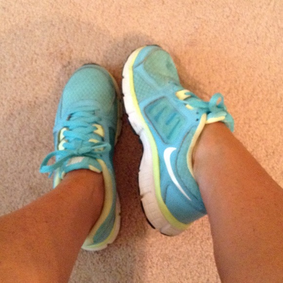 SOLDNike Dual Fusion cushioned cross trainers SOLD