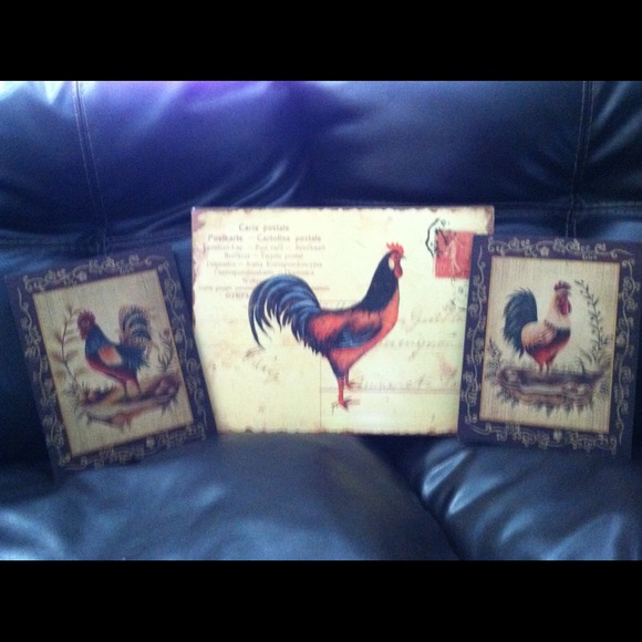 Moving Sell!! Rooster Kitchen Decor!!