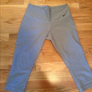 Nike capris