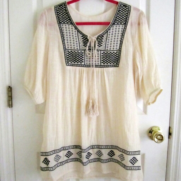Off-white Short-sleeved Mini Dress