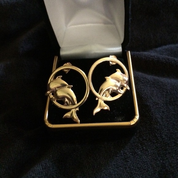 SOLD - Picture 2 of 3